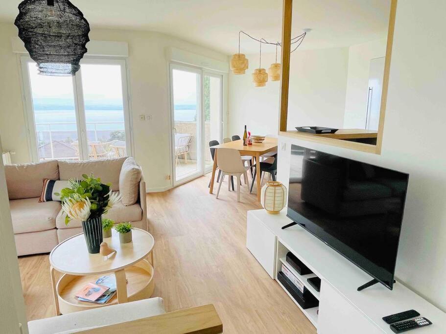 Magnifique Appart Renove Evian Duplex Vue Lac 8 Pers Buitenkant foto