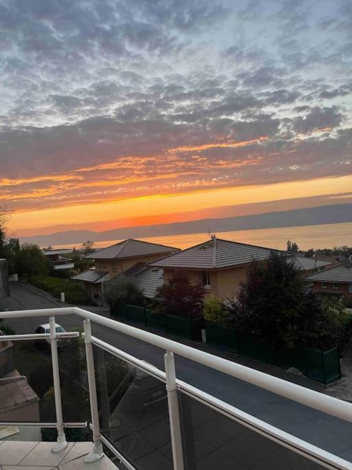 Magnifique Appart Renove Evian Duplex Vue Lac 8 Pers Buitenkant foto